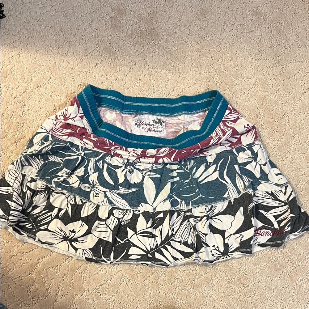 Floral Patterned Mini Skirt in Black and White